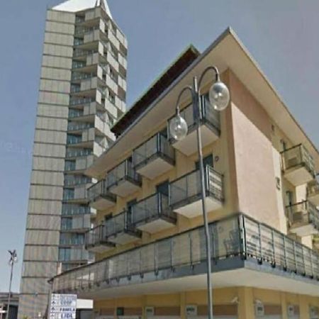 Residence Quito Piazza Mazzini 150M Dal Mare E Vicino Pista Azzurra Lido di Jesolo Eksteriør billede